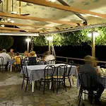Mare מלון Ília