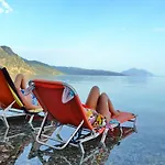 Mare מלון Ília