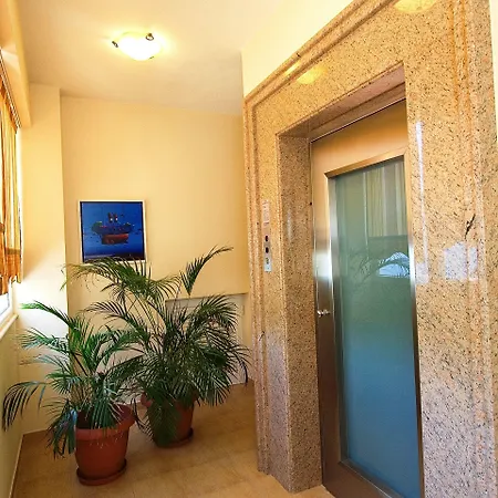Mare Hotel Ília